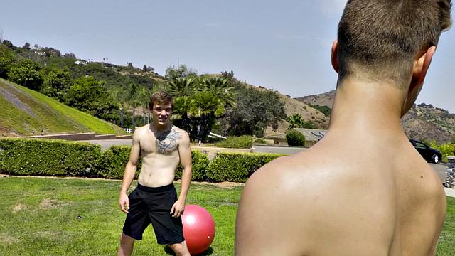 Sturdy top bareback on athletic and inked bottom