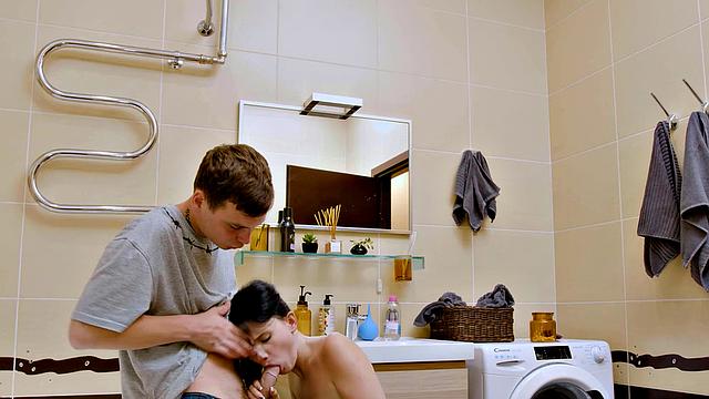 SISPORN. Conflict over toothbrush leads to sex with stepbrother