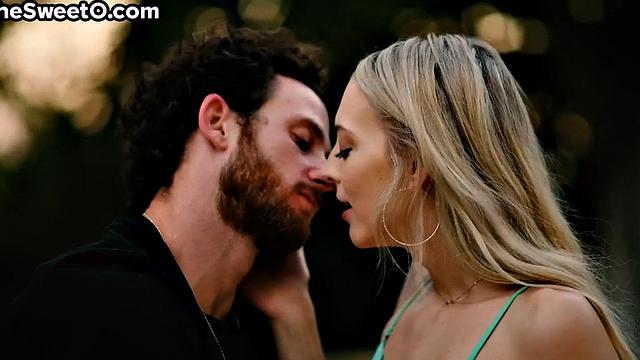 Sensual foreplay in 69