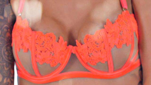 Sensual Threesome Fuck For Tattooed Brunette Gia DiMarco