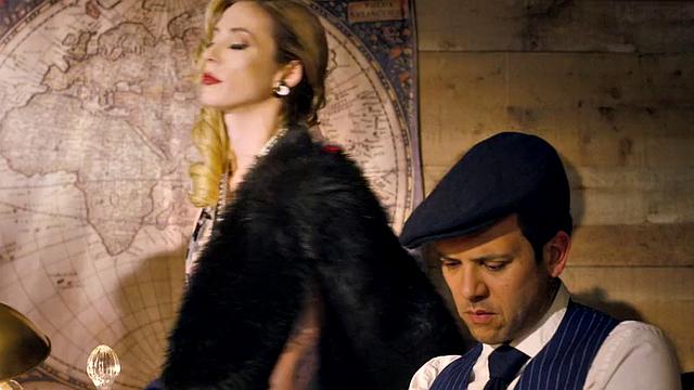 Office secretaries in 3some