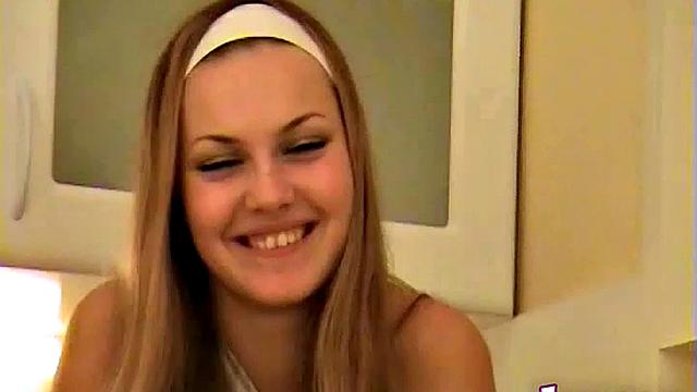 Alina The Knife Sharer