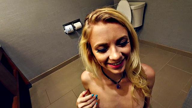 Kinky Family - Riley Star - Big Dick for Stepsis