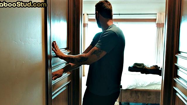 Taboo stepbrother gets fucked in wild stepfamily anal