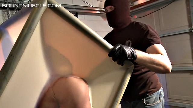 House Of Pain 2 - Chapter 1 - Derek Pain & Dire Callahan