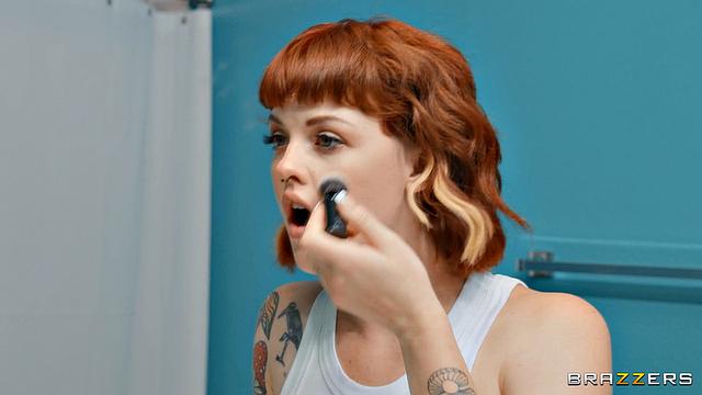 Сидни Саммерс и Дэмион Дэйски устраивают шалости и жарко трахаются на кухне и в спальне.