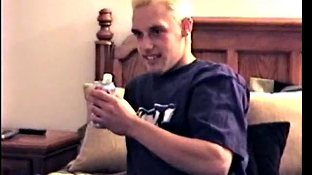 straight Boy Buzz Gets Sucked