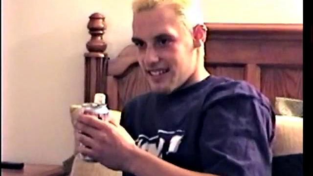 straight Boy Buzz Gets Sucked