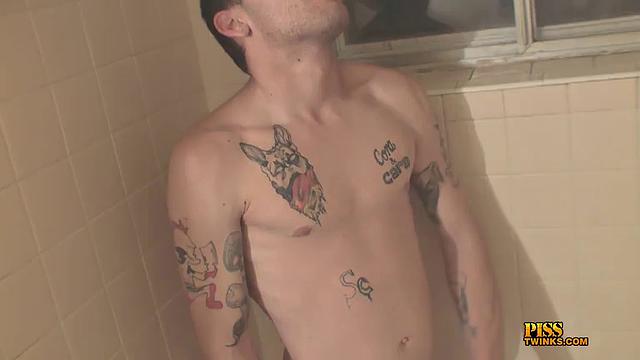 Pee-Shy Punk Unloads his Cock - Drac Ladder