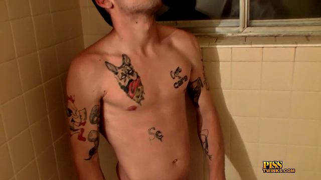 Pee-Shy Punk Unloads his Cock - Drac Ladder