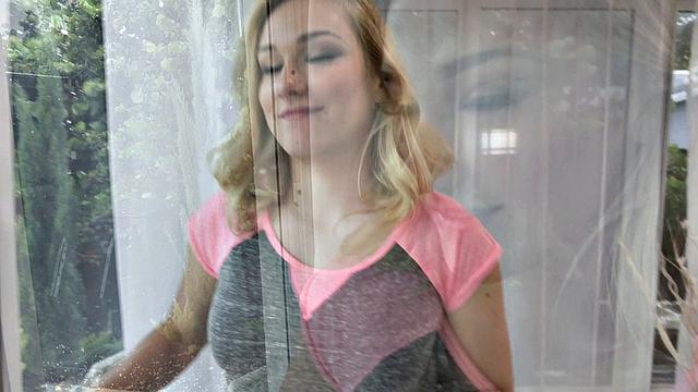 Blonde Likes It Rough