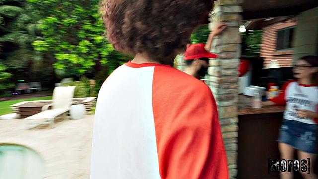 старые секс-друзья снова вместе - кровать скрипит больше, чем раньше