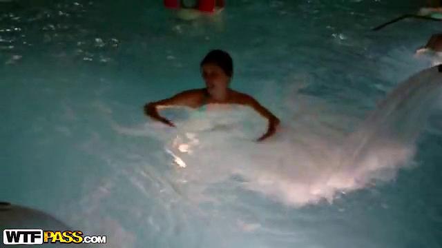 Deepthroat from girlfriend in fitting room