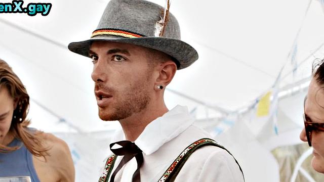 Hunk outdoor party ends in bareback session