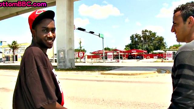 Black picked up and public banged outdoor for money