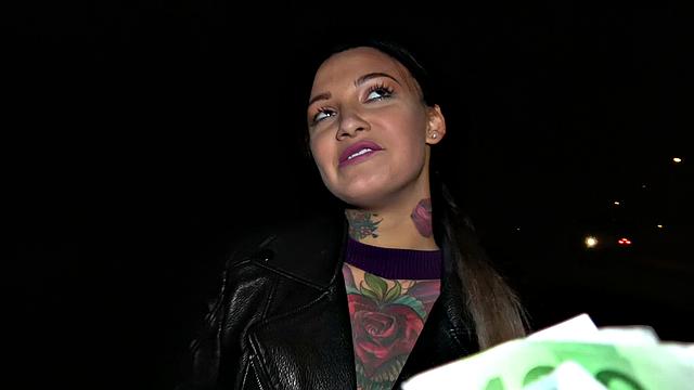 Tattooed horny minx late-night fuck