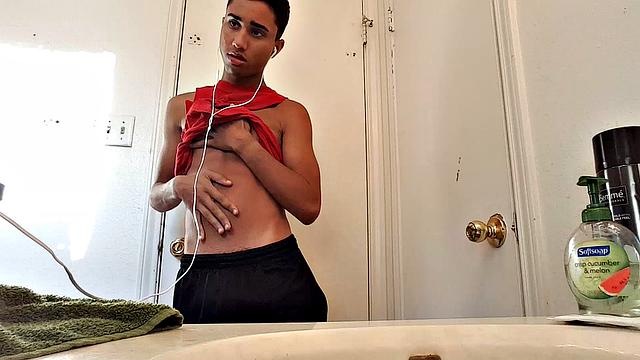 Twink Lucas Bathroom Off