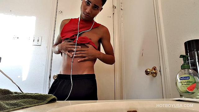 Twink Lucas Bathroom Off