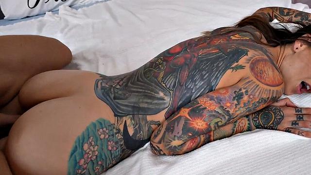 Voyeur wife films hubby fucking inked babe after casting