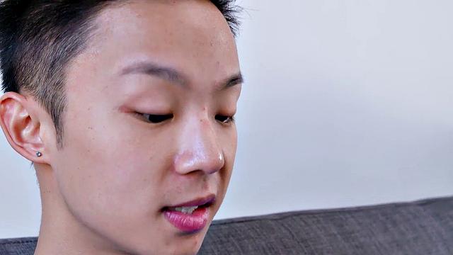 Bro, You Look Like Your Sis