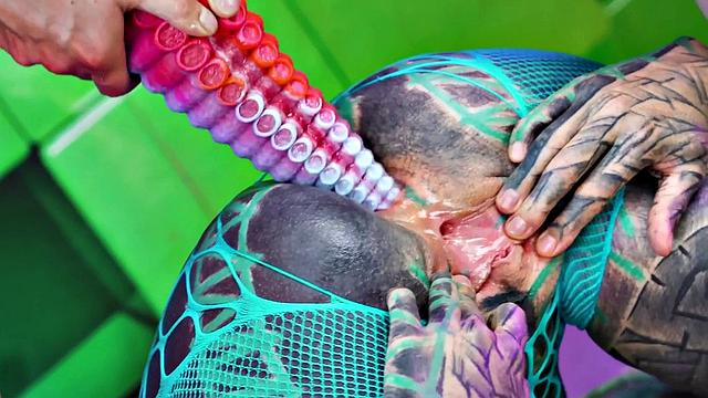 Illuz Has A Strapon To Use On Anuskatzz