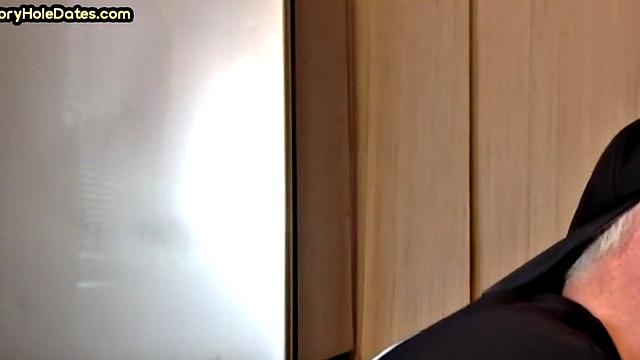 Homemade blowjob loving DILF sucks cock in gloryhole