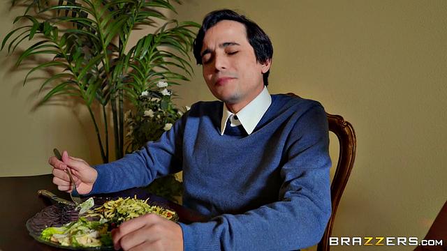 A Lesson in Footplay