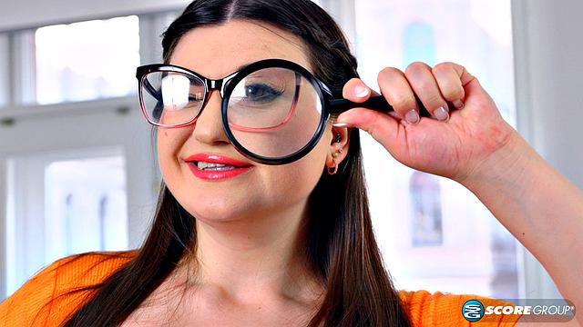 Demmy Blaze Becomes Velma