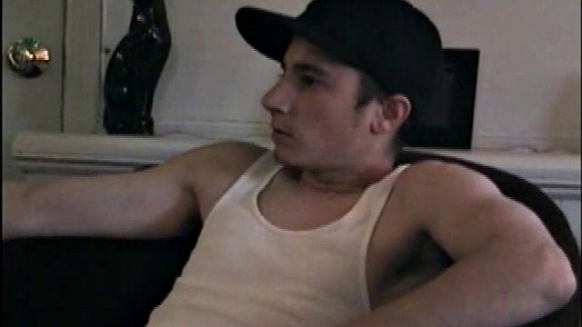 Корри заглатывает член по самые яйца