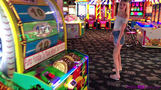 Dating My Step Sister - S20:E3