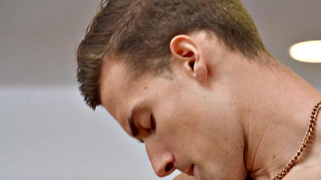 Nympho loves masturbating wildly while moaning