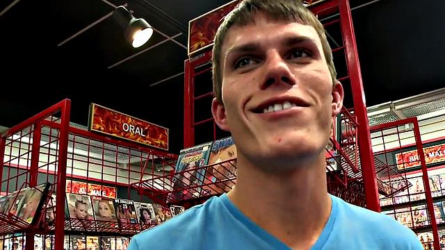 Fooled straight amateur by gay