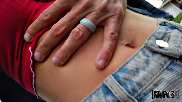 Пэйдж Оуэнс катается на члене Скотта Нэйлса и получает струйный финиш в позе наездницы.