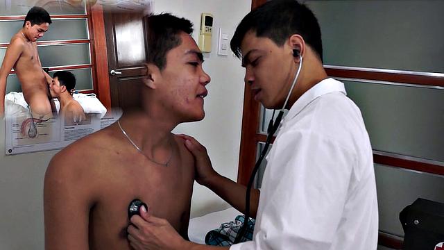 Unsaddled asian twink facefucks doctor pounding