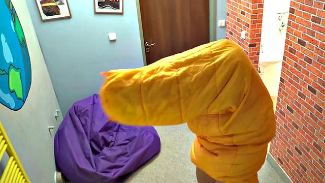 Big hotel sluts pussybanged in 3way