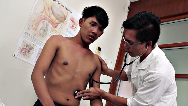 Asian twink toyed by doctor after medical anal checking