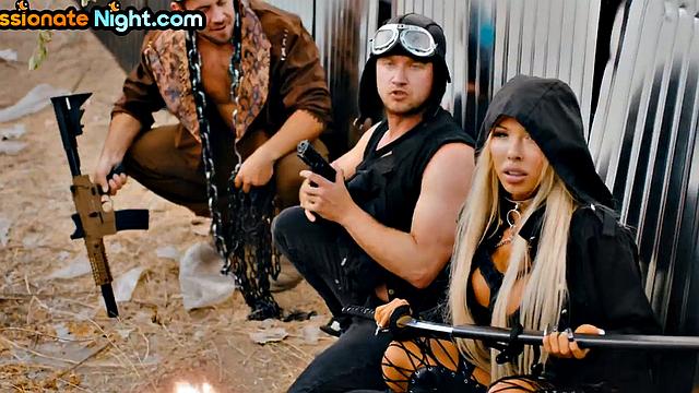 Facial-loving babe gets passionately banged in a 3some