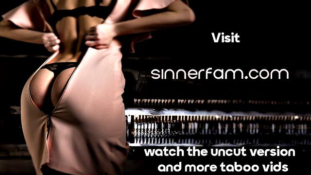 Cute babe deepthroating BBC