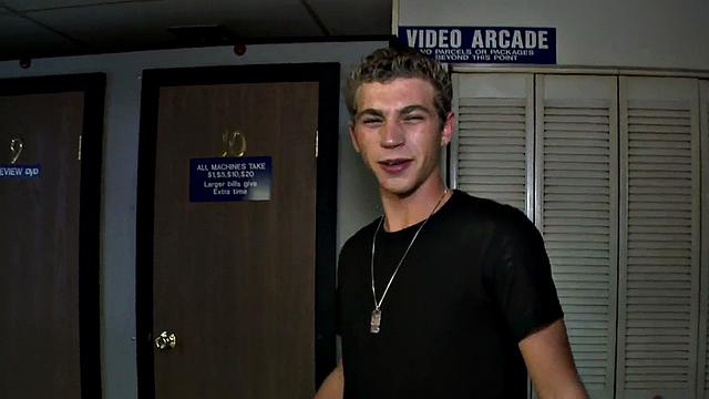 Fooled str8 gets gloryhole BJ in secret room till cum