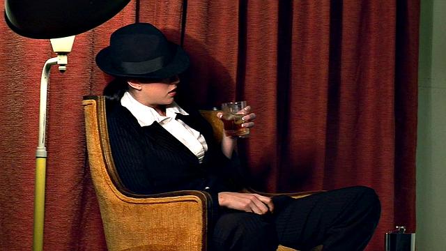 Kitty and Natalie Get Hot and Steamy at the Motel