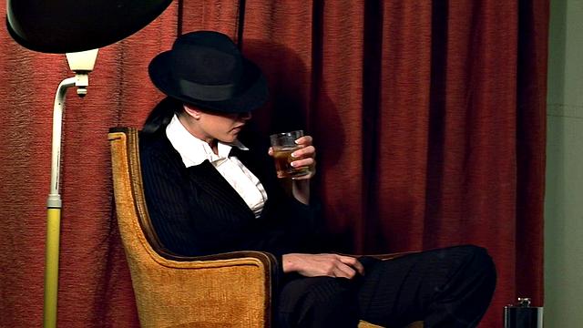 Kitty and Natalie Get Hot and Steamy at the Motel