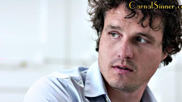 Foot fetish 21yo dyke scissoring busty before fingered