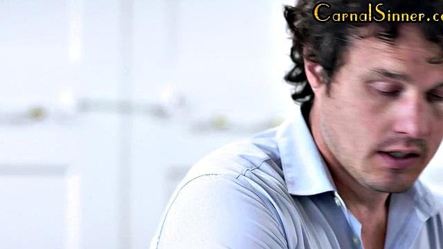 Foot fetish 21yo dyke scissoring busty before fingered