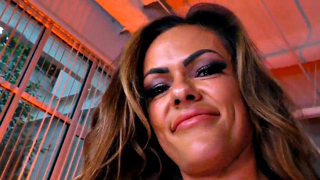 Foot fetish lover gives oiled wanking in POV to her BF