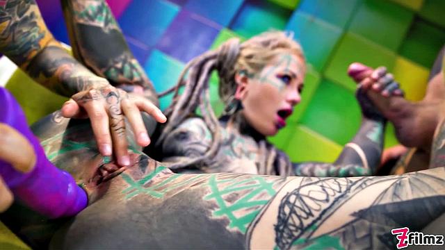 Alternative Teen Threesome With Anal Gapes And Facial