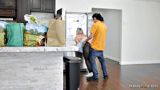 Pantsing Friend's Stepmom