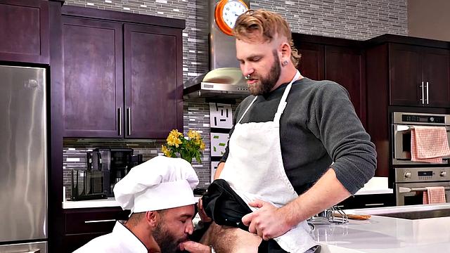 Turkey Stuffed Check - Dominic Pacifico, Josh Mikael - FistingInferno