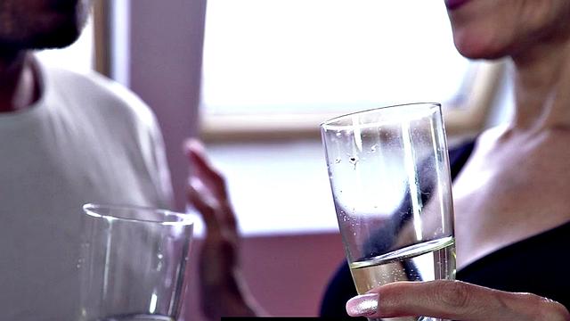 Hot Date with Horny Mom