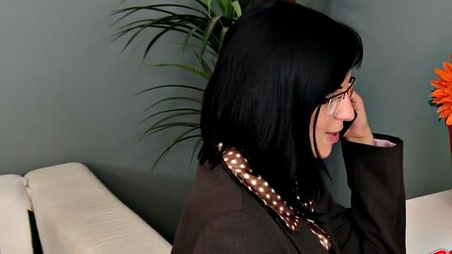 Strict strapon dominas spitroasting subject in threesome