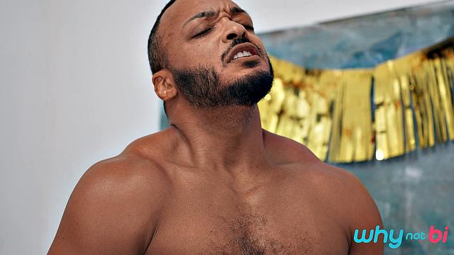 Public Pounding in Photobooth